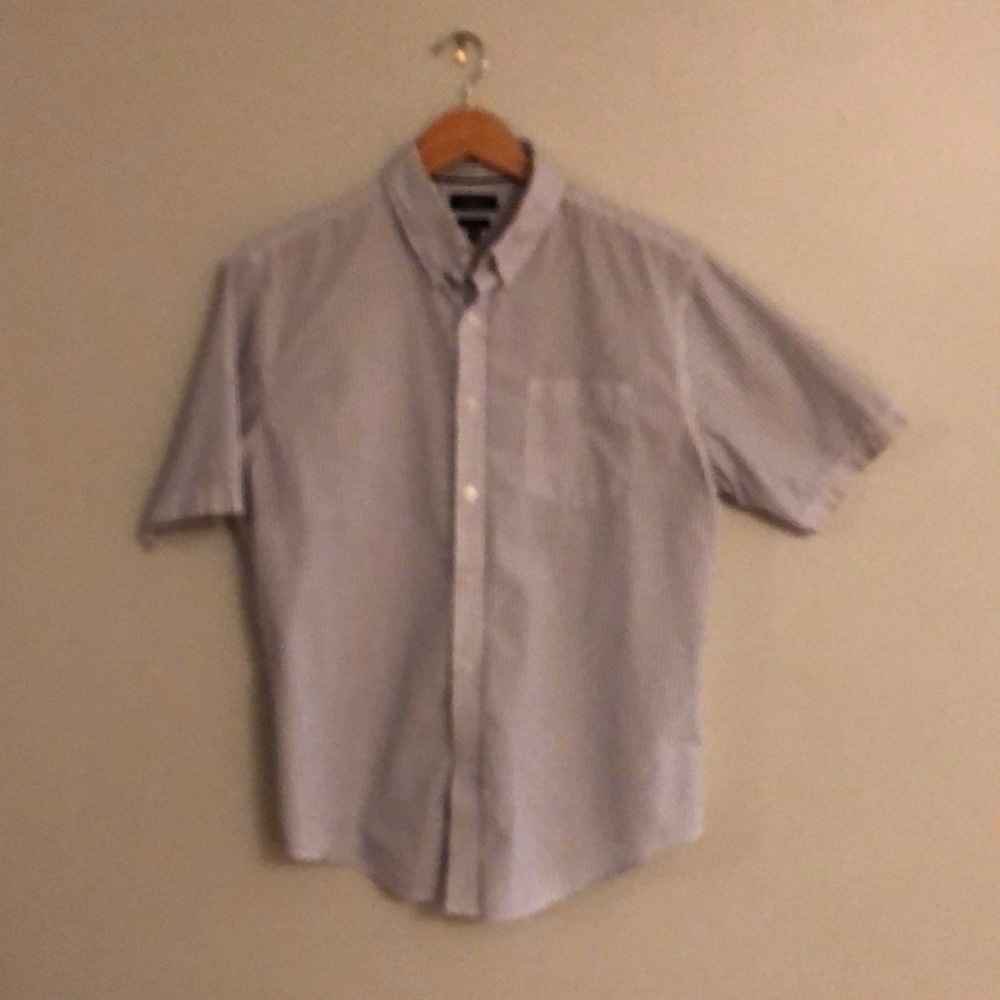 Men’s White and Blue Striped Shirt